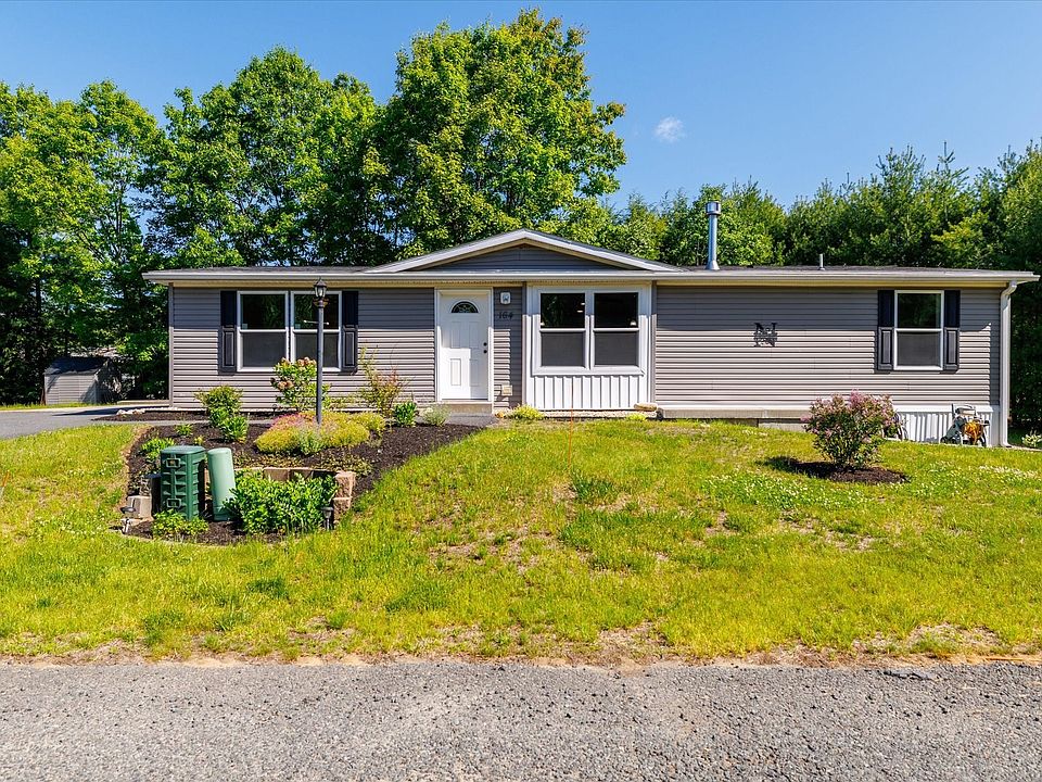 1st image of 164 Robert Dr