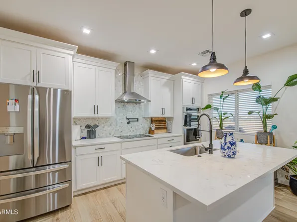 25037 W CHAPAROSA Way, Wittmann, AZ 85361