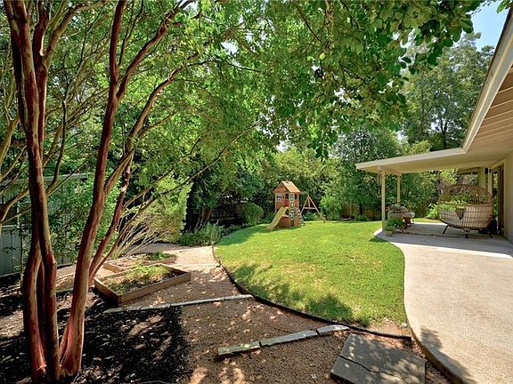 4th image of 5721 Marilyn Dr