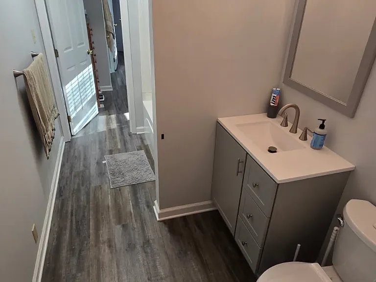 208 Park St #4 — Photo 10