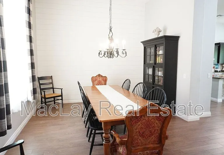 2910 E Wildhorse Dr — Photo 11