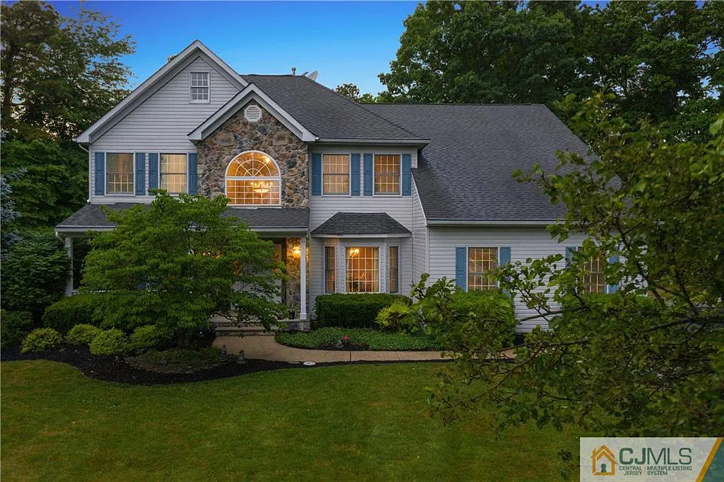 8 Chestnut Ct photo 1