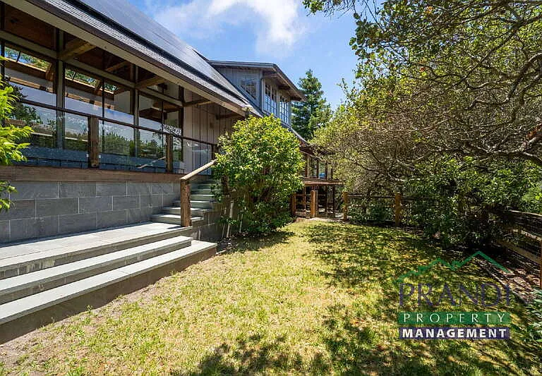 377 Summit Ave — Photo 39
