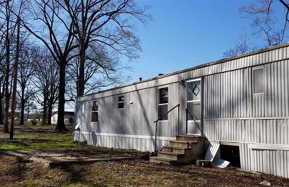 1st image of 817 Patton Dr