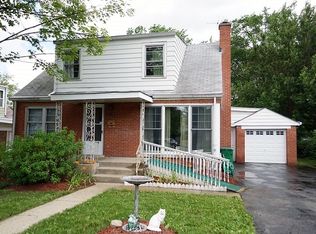 116 W Park Dr, Lombard, IL 60148