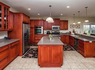 1003 Rock Creek Dr, Maxwell, IA 50161