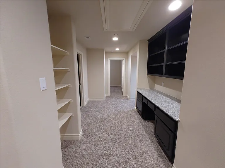 9014 Meacom Dr — Photo 31