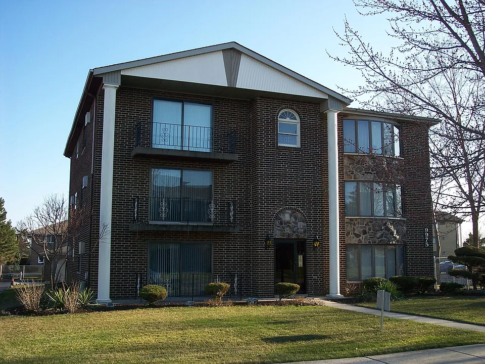 9975 Franchesca Ct #2B