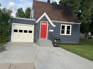 452 S 5th St, Barron, WI 54812
