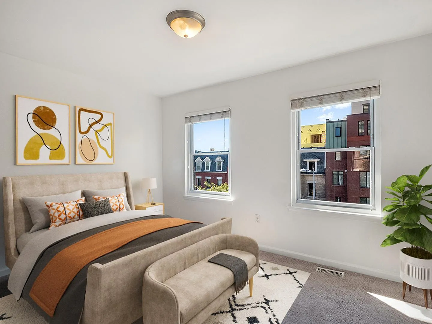 Bright Columbia Heights townhouse by dining & U Street Metro — Photo 3