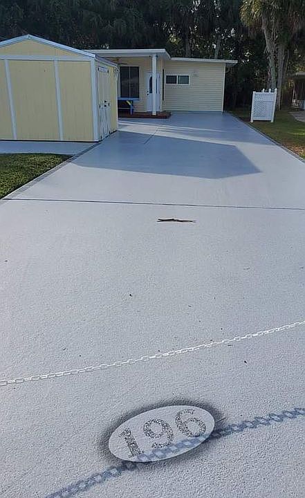 1st image of 196 Plantation Dr