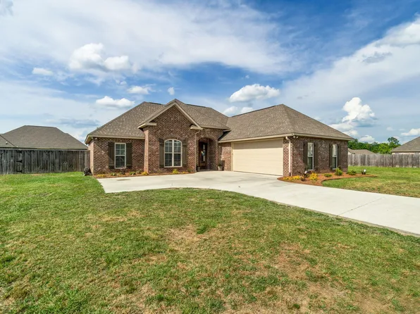 15 Lou Cir, Petal, MS 39465