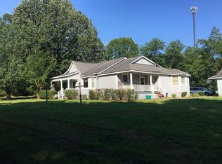 1009 Gary Rd, Hodges, SC 29653