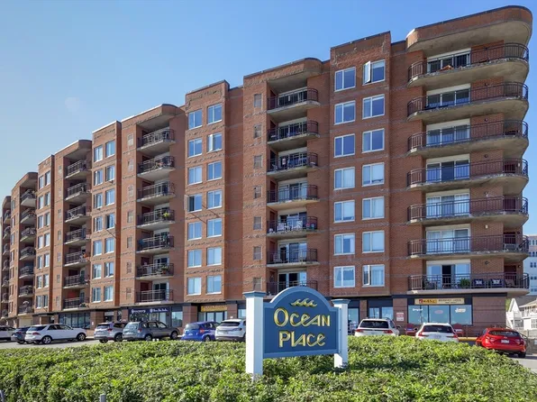 121 Nantasket Ave APT 208, Hull, MA 02045