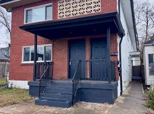 2825 Greenwood, Louisville, KY 40211