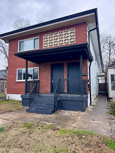 2825 Greenwood Ave Photo 1