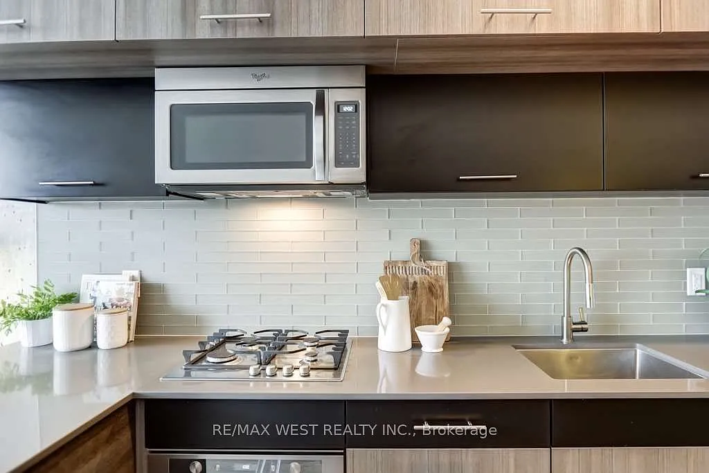 2 bed, $2,700 — Photo 3