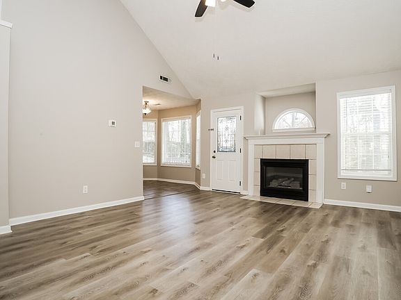4th image of 221 Eagles Crest Ct