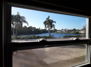 1550 Roundtree Rd, Holiday, FL 34690