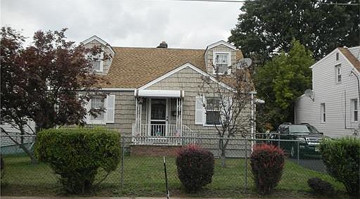 2nd image of 25 Park Ave