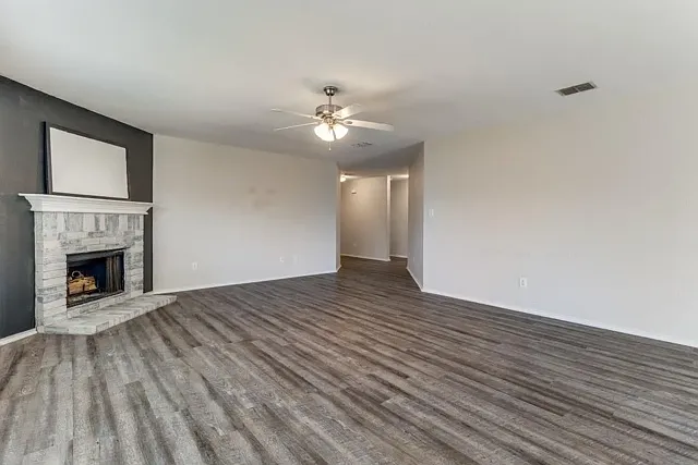 1721 Southridge Ln — Photo 4