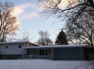 108 Old Elm Rd, Joliet, IL 60433