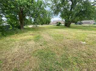 2608 Powell St, Springdale, AR 72764