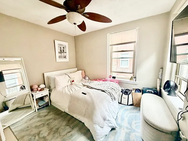 25 Sheafe St #4R — Photo 4