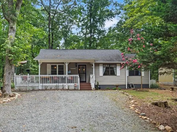 28 Zenith Trl, Ellijay, GA 30540