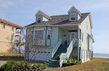 1st image of 3575 Laguna Ct