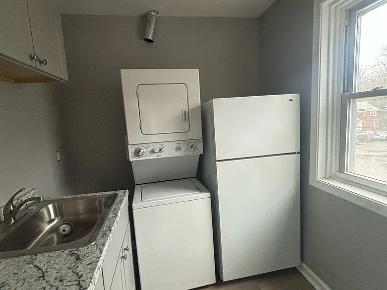 8306 Roanoke Ave #5 — Photo 3