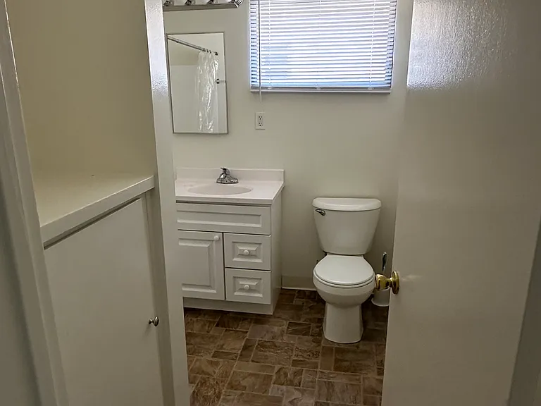 540 N Clybourn Ave #C — Photo 9