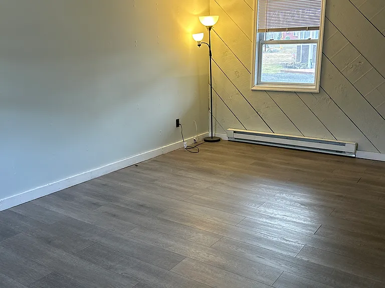 96 W Hurley Rd #2 — Photo 5
