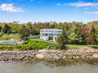 8 Island Bay Cir, Guilford, CT 06437