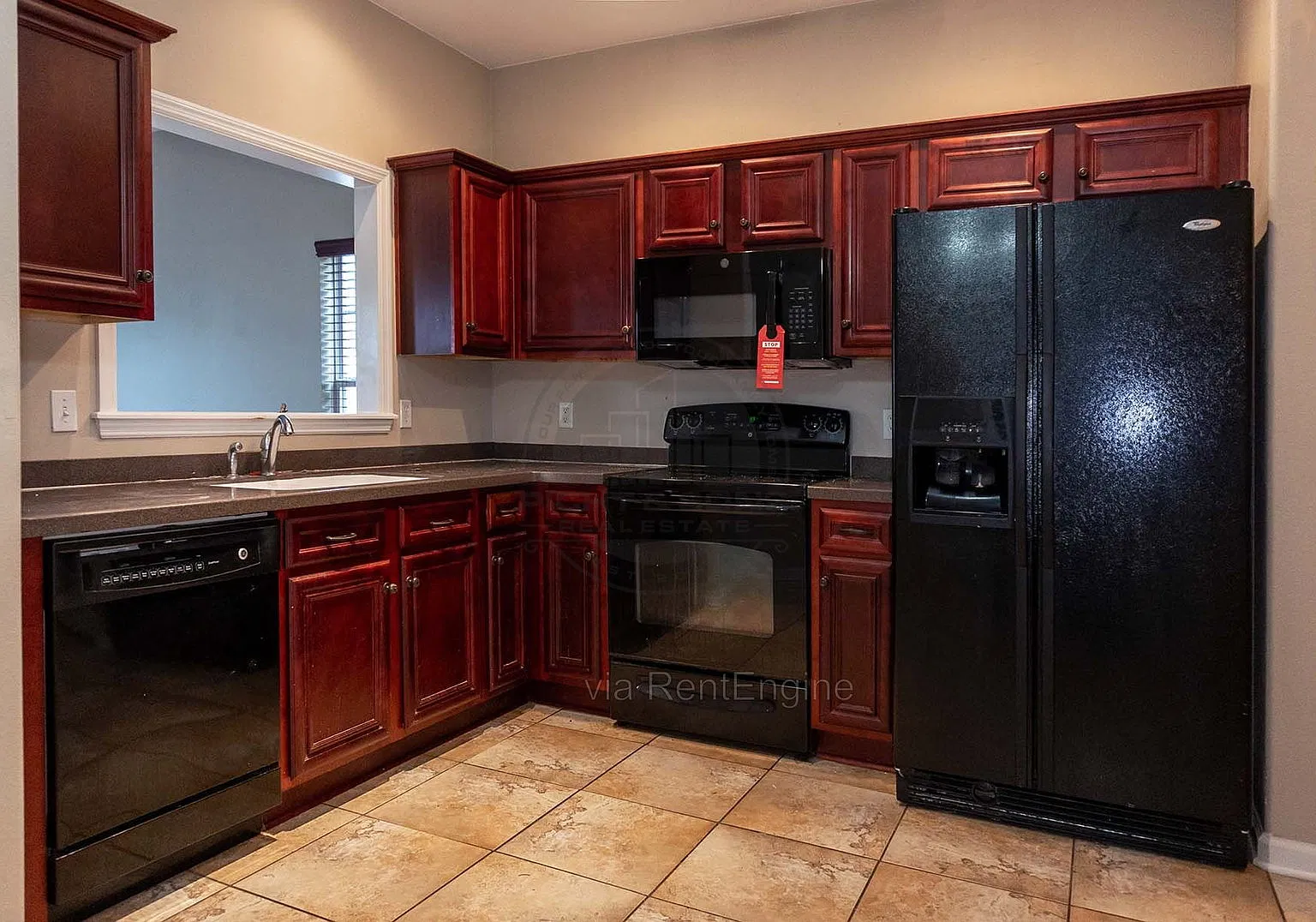 3 bed, 3.5 bath, 1802 sqft, $1,750 — Photo 4