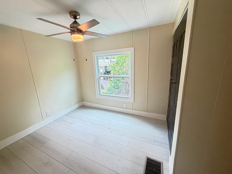 6530 Sutherland Ave — Photo 14