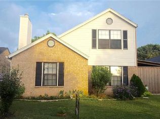 2805 Game Lake Dr, Irving, TX 75060