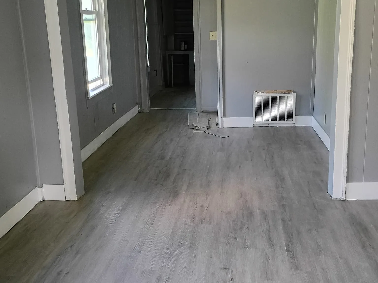 3 bed, 1100 sqft, $1,691 — Photo 4
