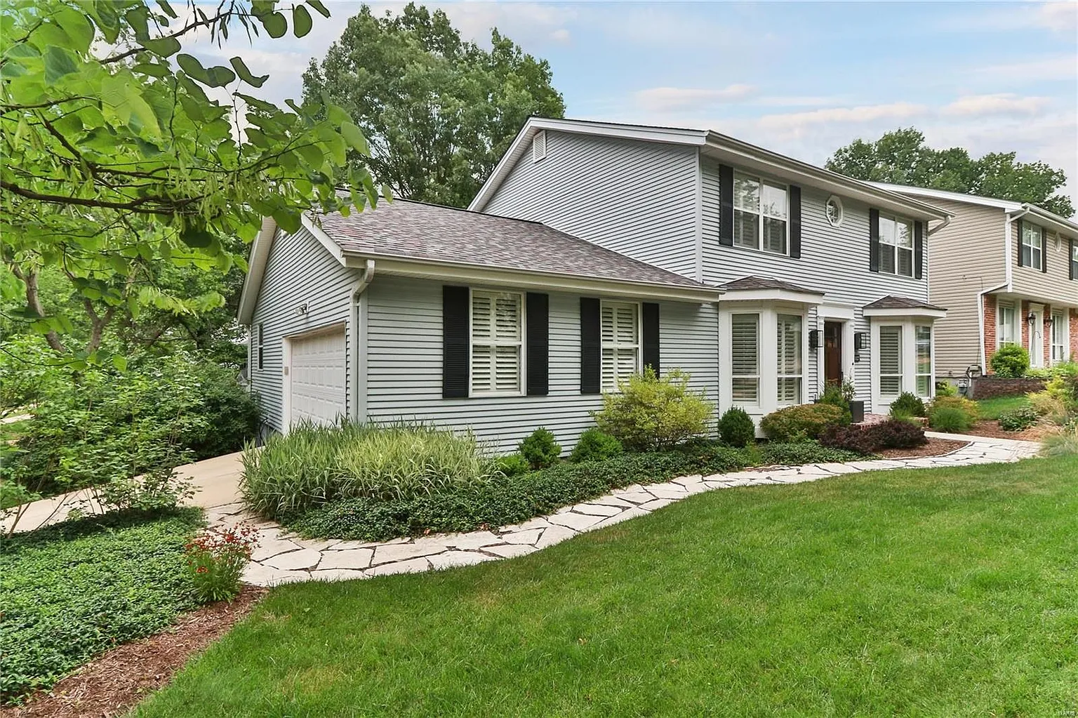 1327 Briarcreek Dr photo 1
