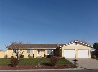 207 Jackson Dr, Grandview, WA 98930