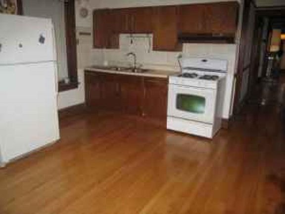 5th image of 2217 W Thomas St #1
