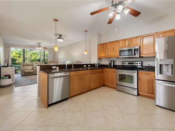 10033 Heather LN #501, NAPLES, FL 34119