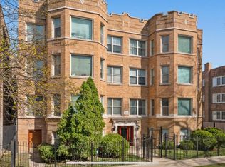 7617 S Essex Ave #3S, Chicago, IL 60649