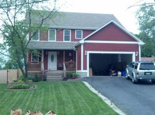 3 Carriage Dr, Lincoln, RI 02865