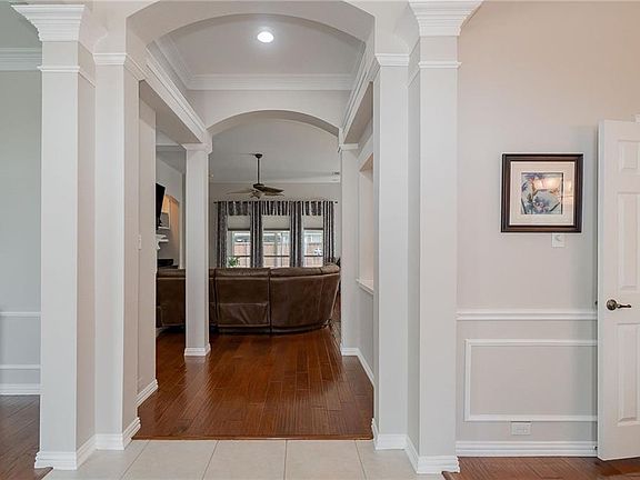 4th image of 4340 Milsop Dr