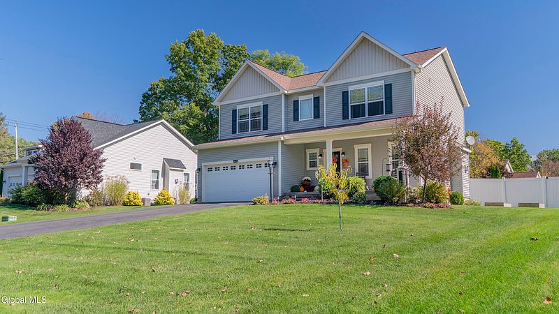 2nd image of 862 Salem Drive