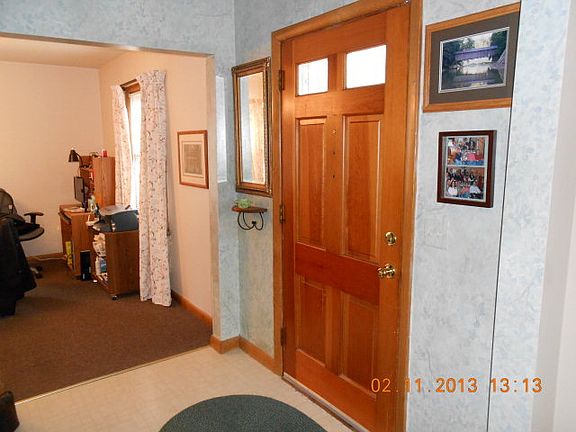 3rd image of 1001 Burns Ave