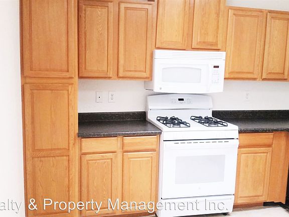 2nd image of 79210 Avenue 42 APT C8