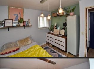 2188 Hollywood Ave, Grosse Pointe Woods, MI