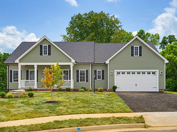 3rd image of 216 Tomasville Dr